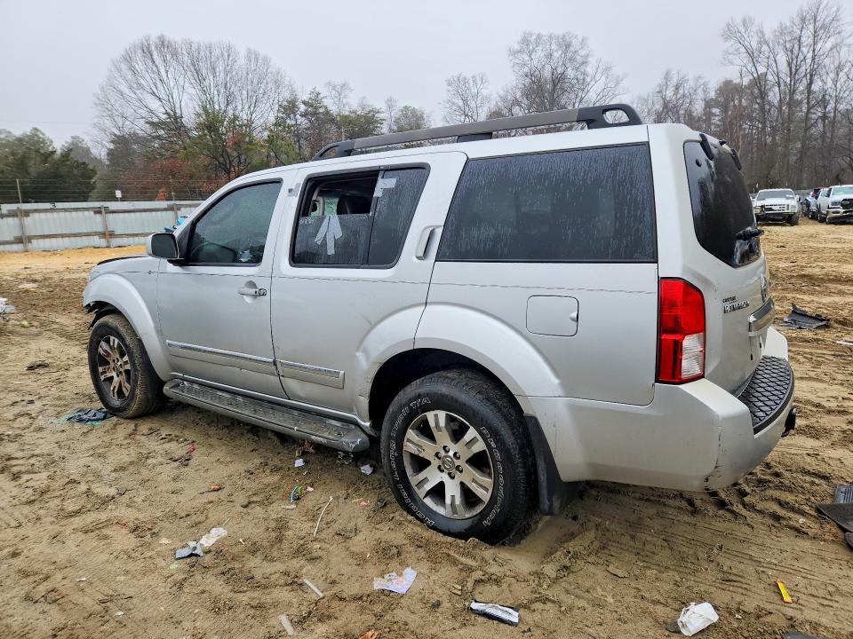2011 Nissan Pathfinder s
