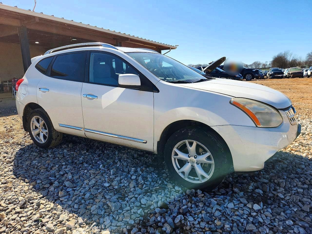 2011 Nissan Rogue s