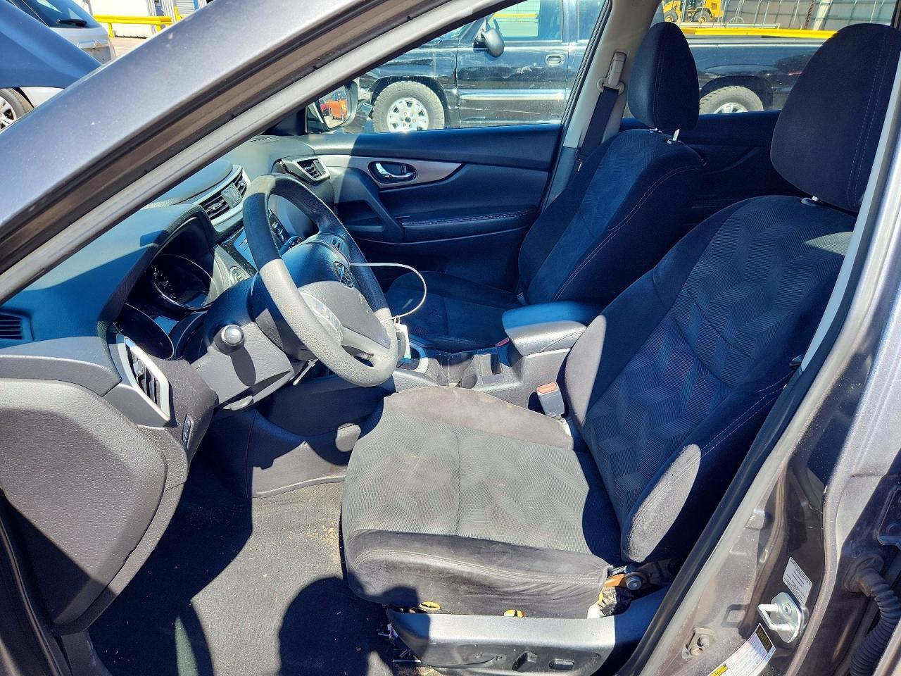 2014 Nissan Rogue sv