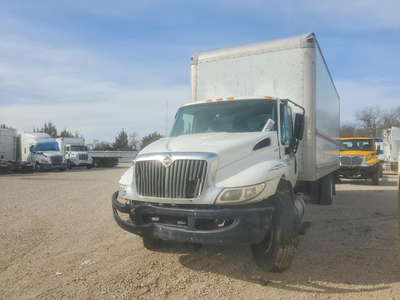 2010 International 4300 BOX Truck