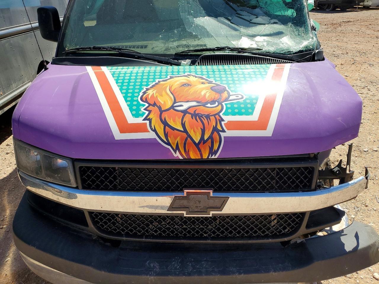 2020 Chev Rolet Express Delivery Truck