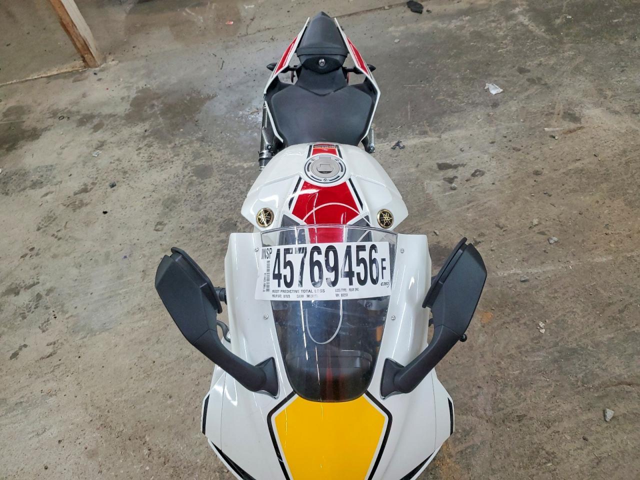 2022 Yamaha YZFR1