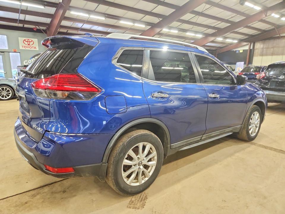 2017 Nissan Rogue sv