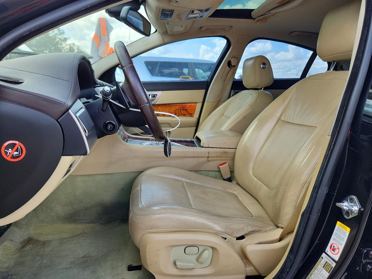 2010 Jaguar Xf Premium