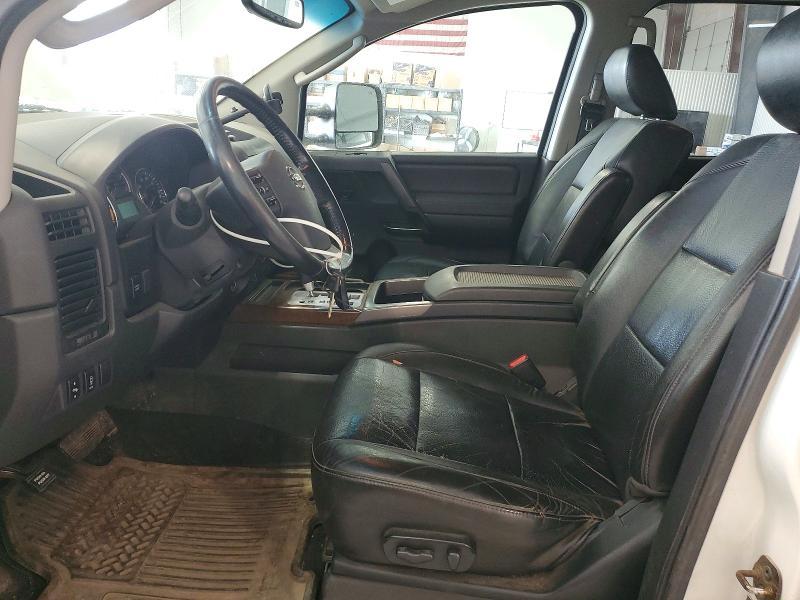 2010 Nissan Titan SE