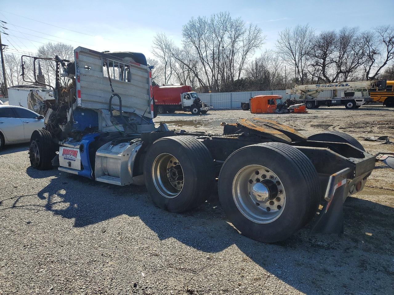 2013 Peterbilt 386 Semi Truck