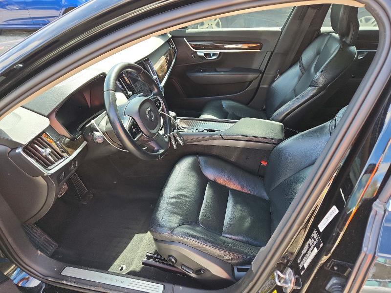 2018 Volvo S90 T5 Momentum