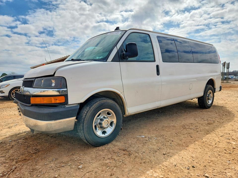 2016 Chevrolet Express G3500 lt