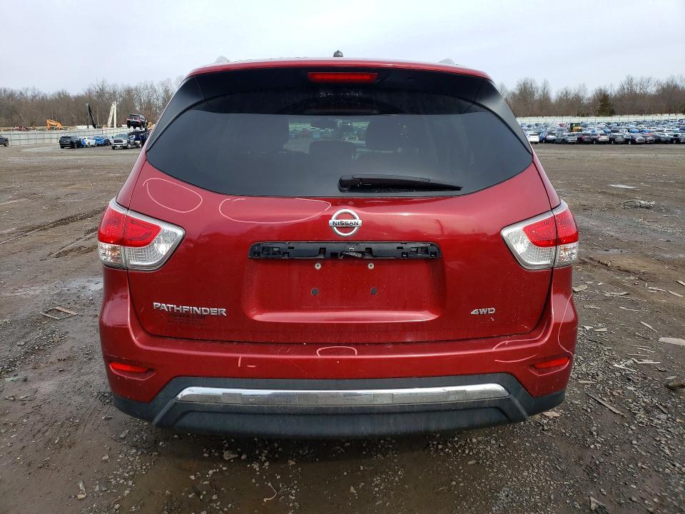 2016 Nissan Pathfinder s