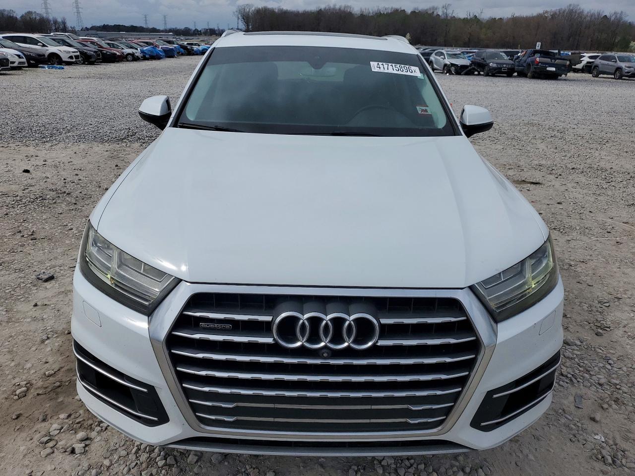 2017 Audi Q7 Premium Plus