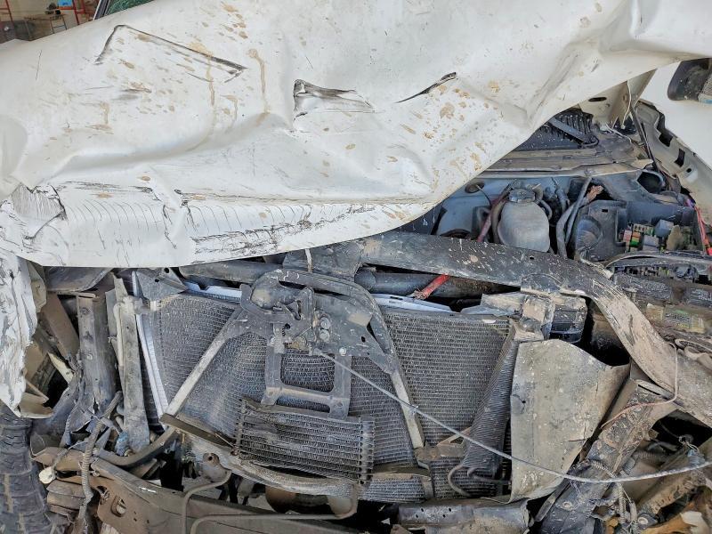 2005 Chev Rolet Silverado Flatbed Truck