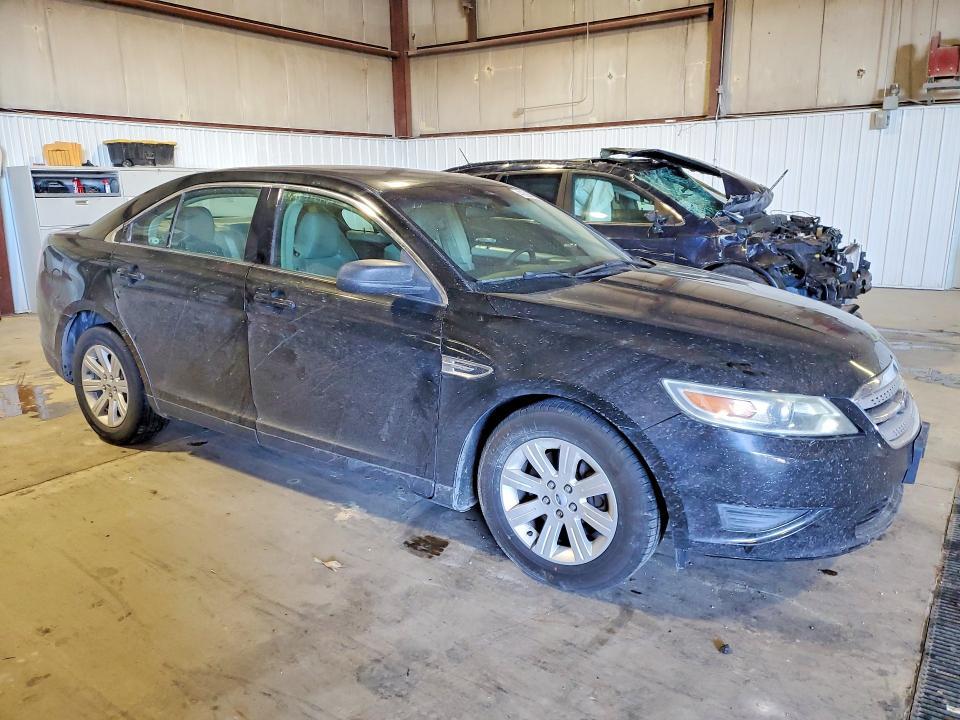 2010 Ford Taurus se