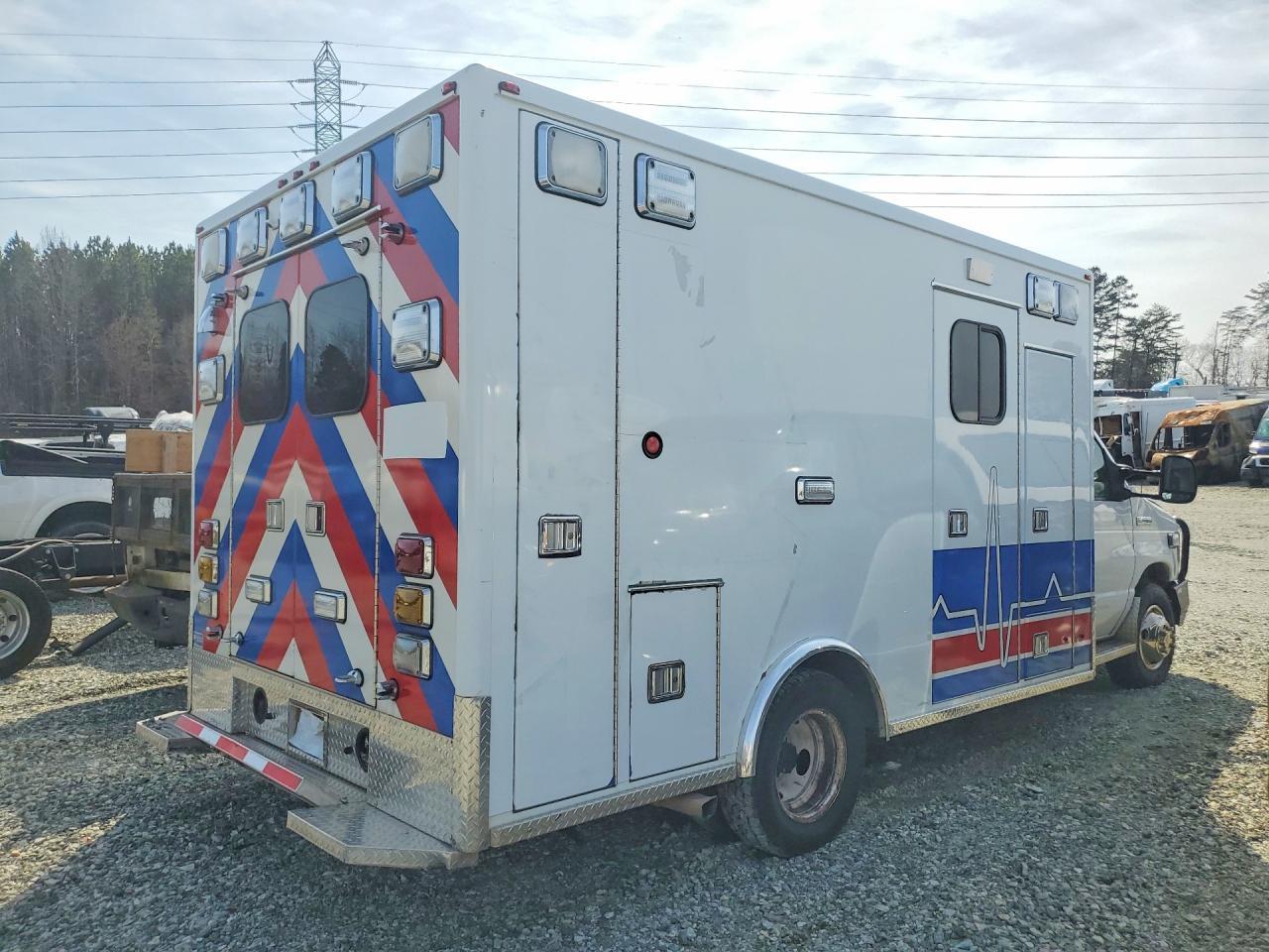 2022 Ford E450 Ambulance