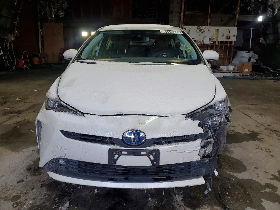 2019 Toyota Prius xle Awd-e