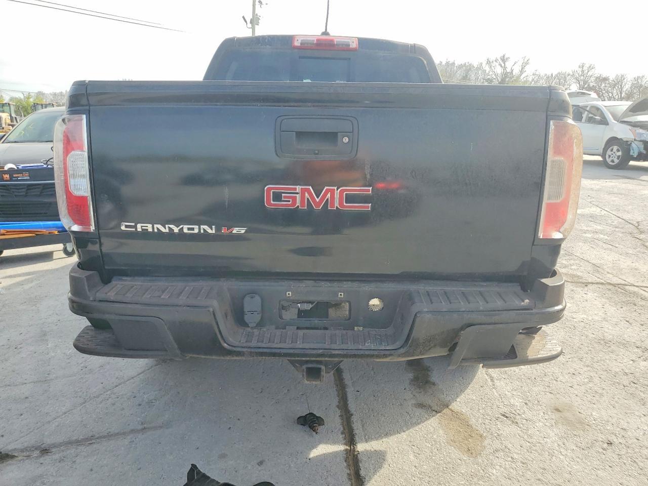 2018 GMC Canyon SLE