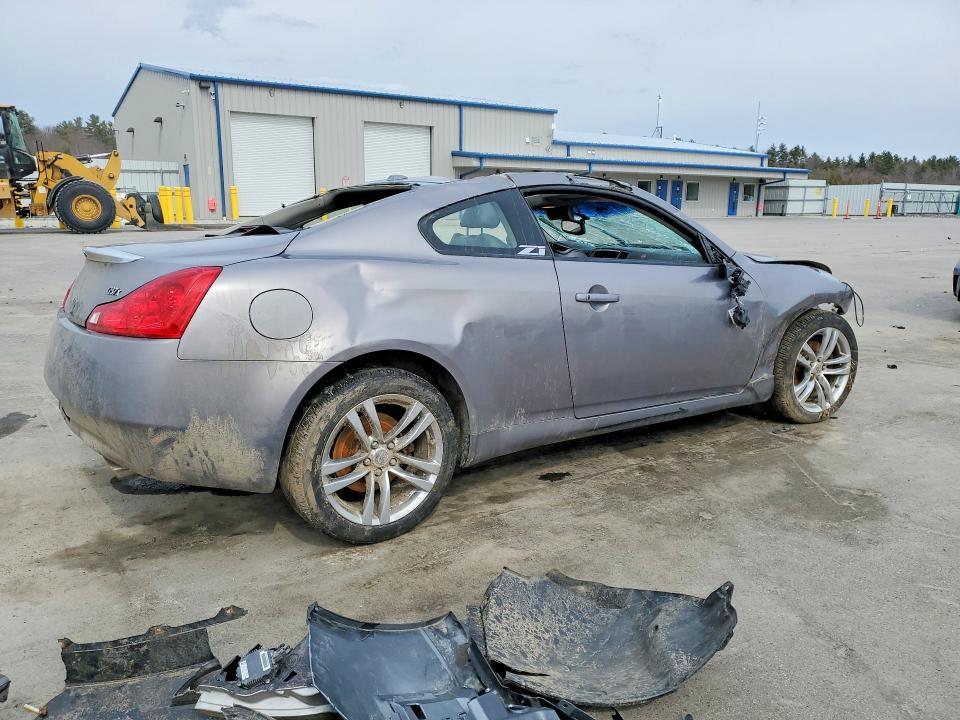 2009 Infiniti G37