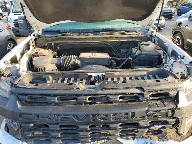 2020 Chevrolet Silverado Delivery Truck