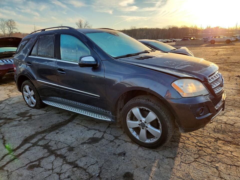 2010 Mercedes-Benz ML