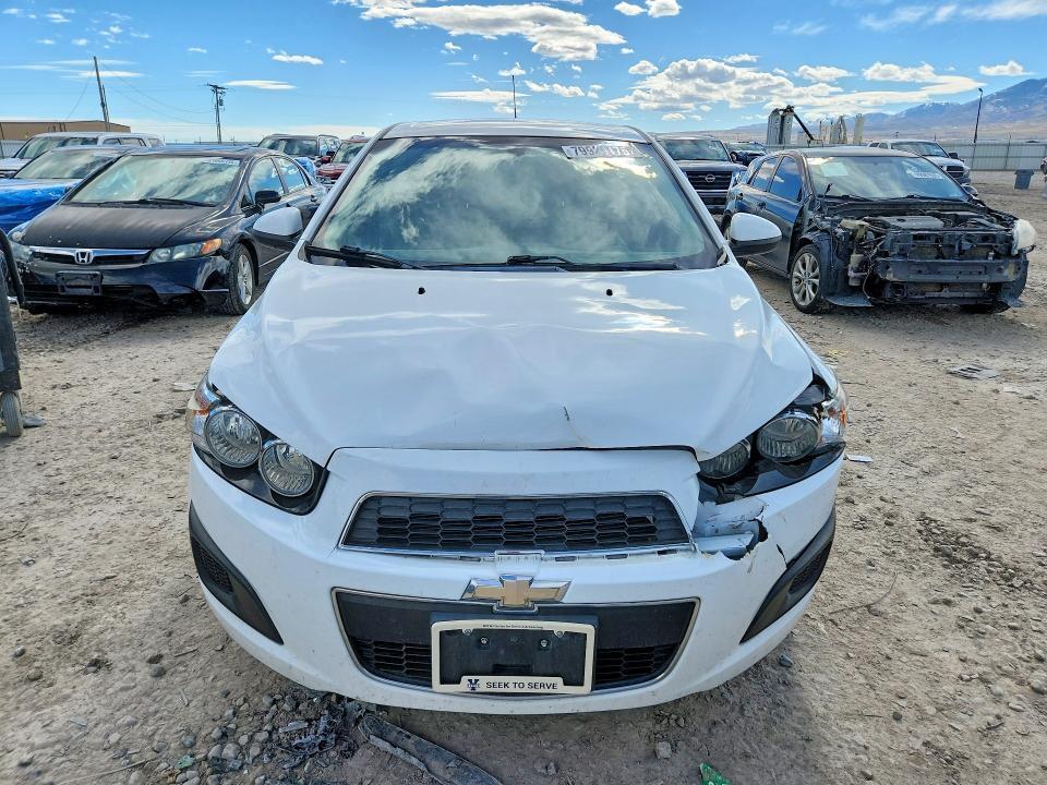 2016 Chevrolet Sonic lt