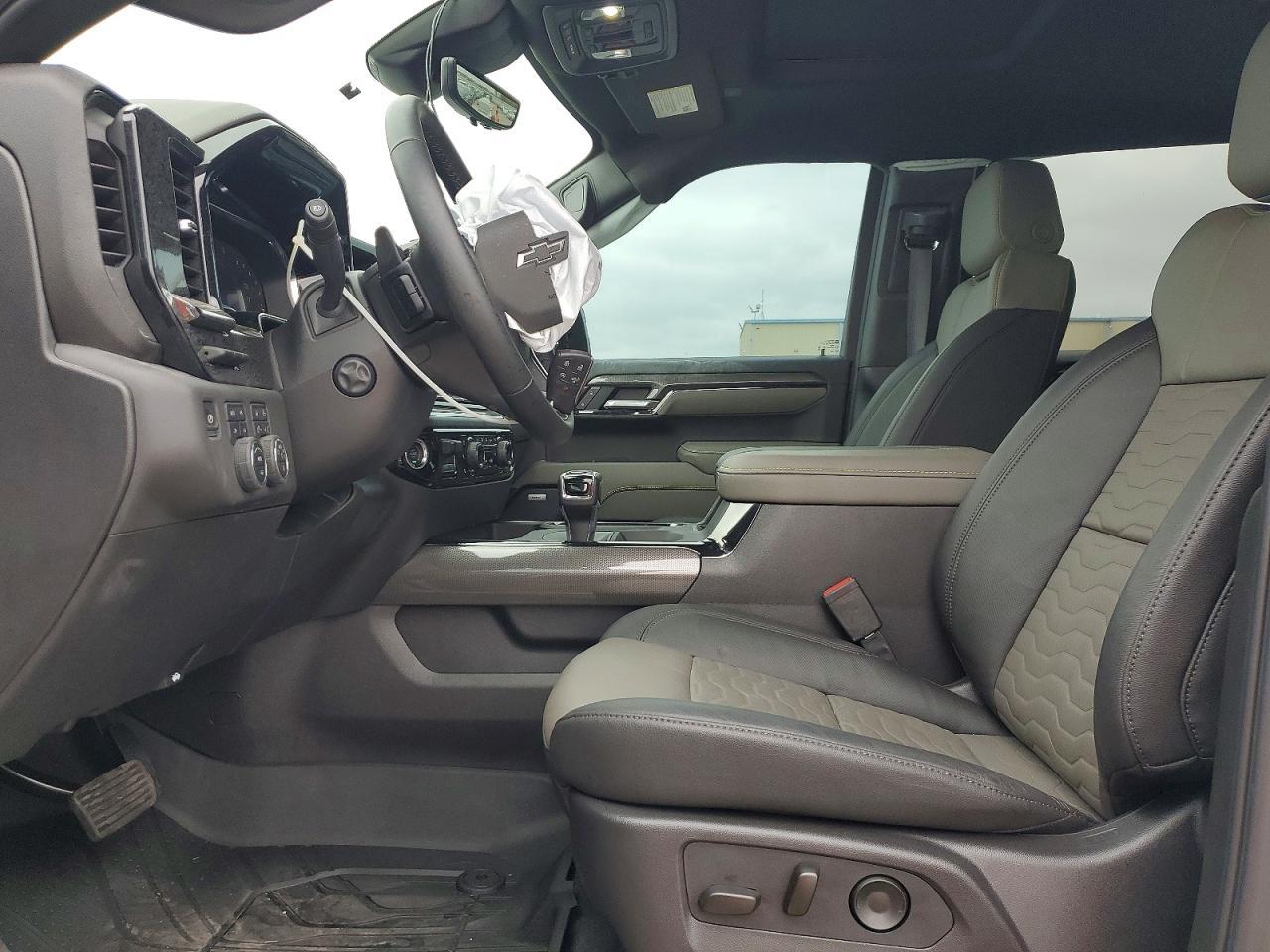 2025 Chevrolet Silverado K1500 ZR2