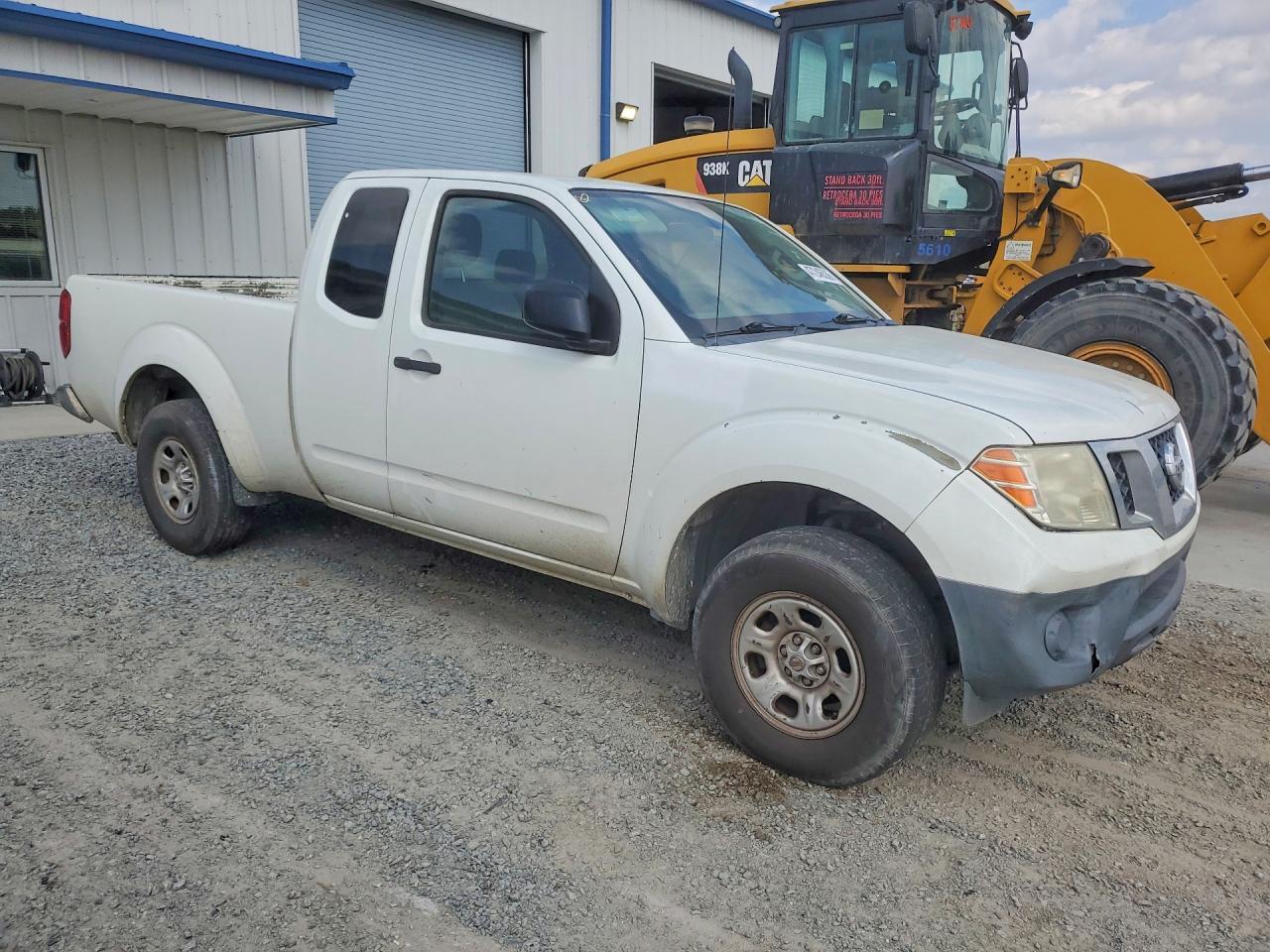 2016 Nissan Frontier S