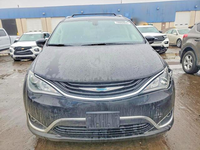 2018 Chrysler Pacifica Hybrid Touring l