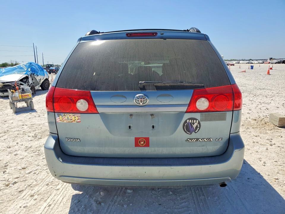 2008 Toyota Sienna le 8-passenger