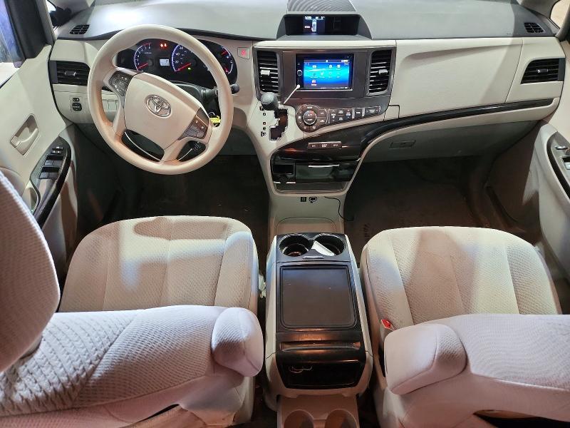 2013 Toyota Sienna le 7-passenger