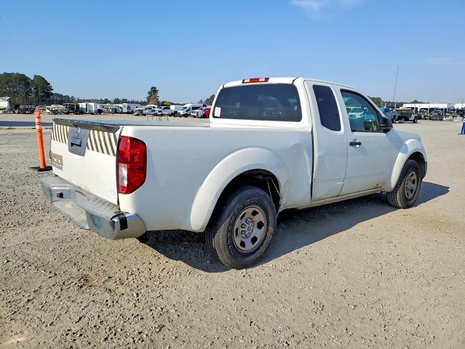 2015 Nissan Frontier S
