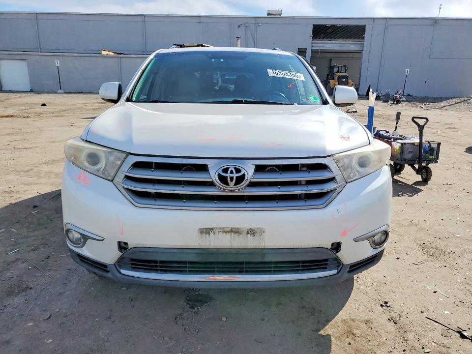 2011 Toyota Highlander se