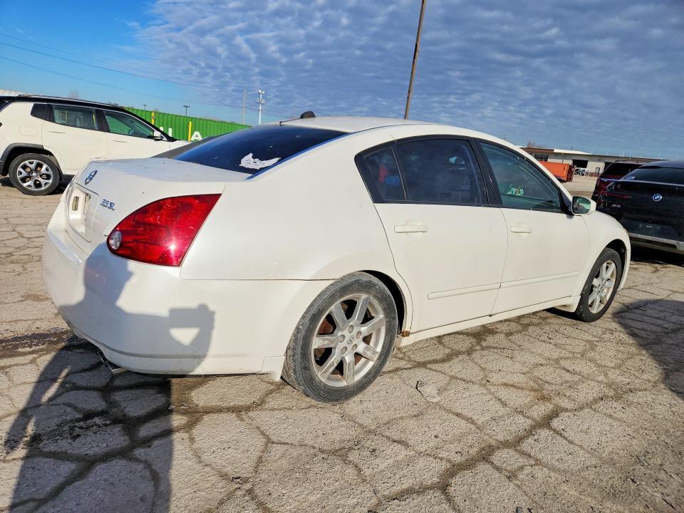 2004 Nissan Maxima 3.5 se