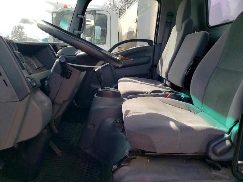 2017 Isuzu NRR