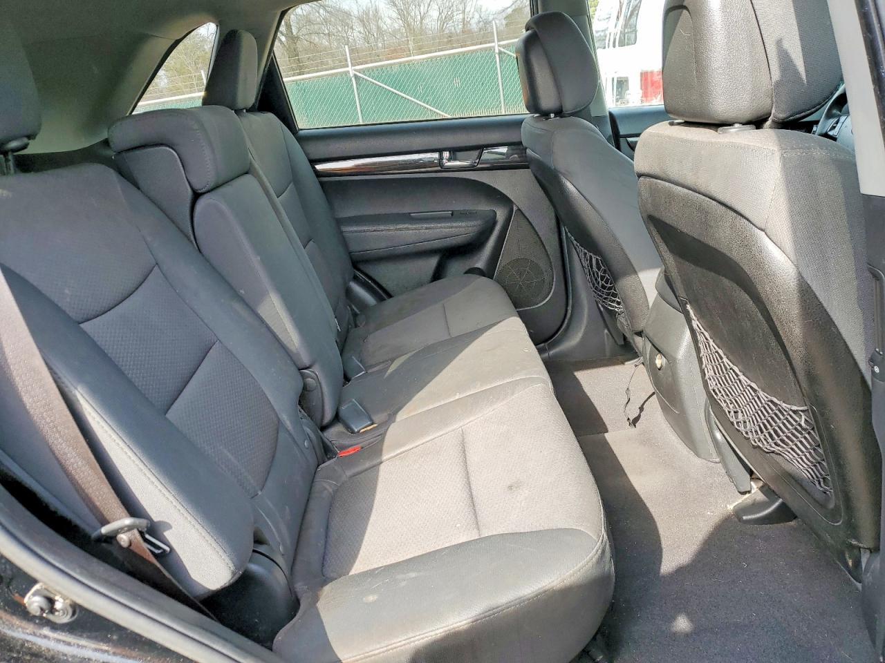 2013 KIA Sorento lx