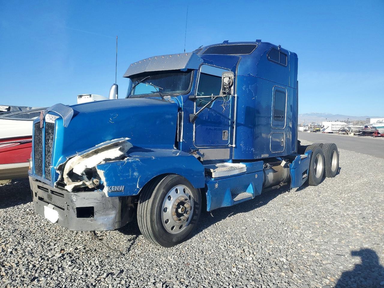 1999 Kenworth T600 Semi Truck