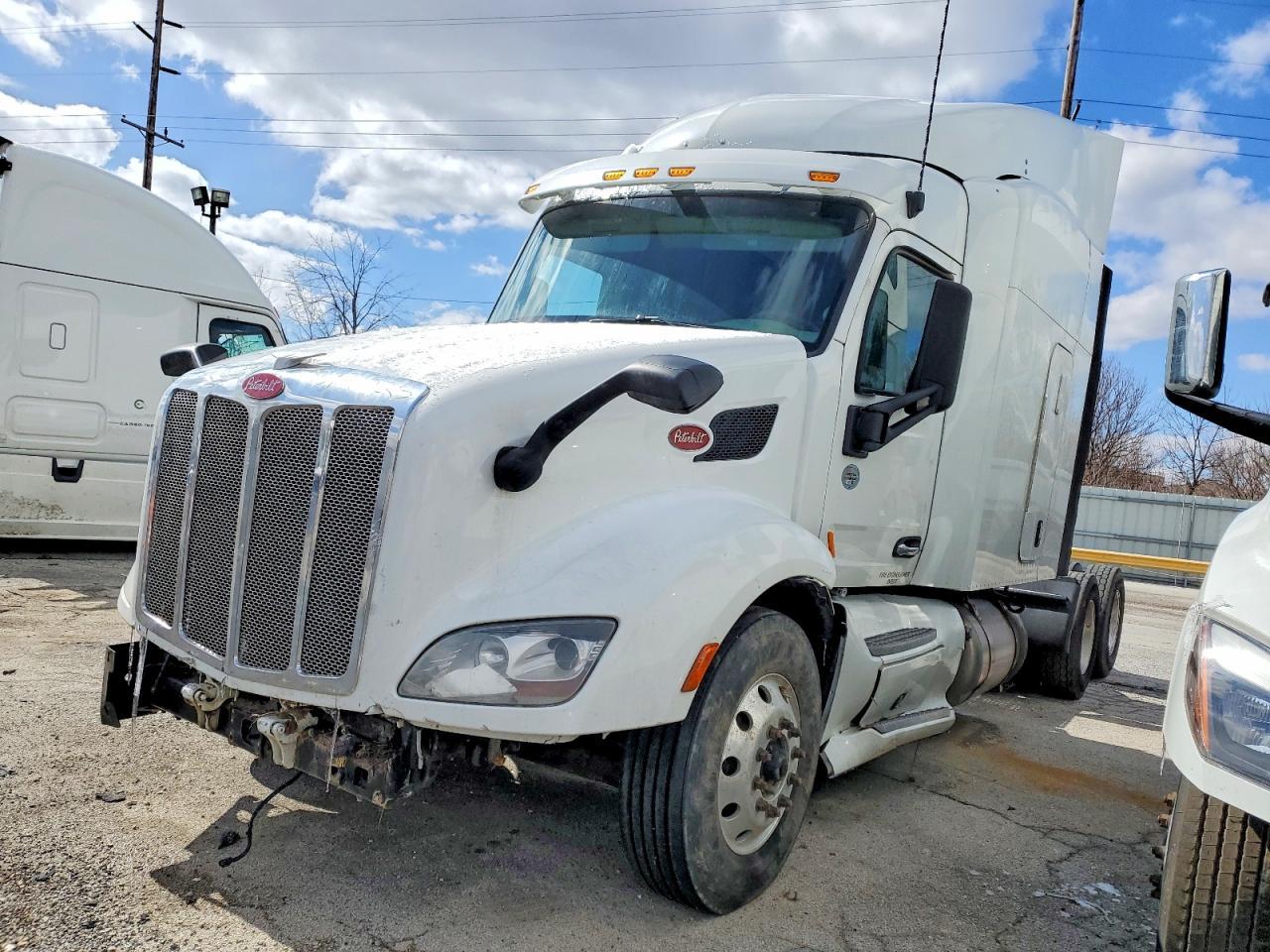 2019 Peterbilt 579 Semi Truck
