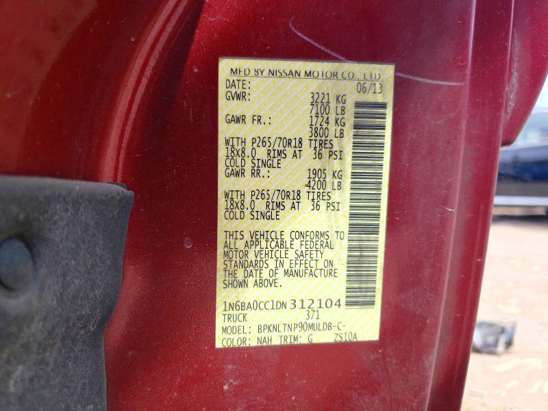 2013 Nissan Titan SV