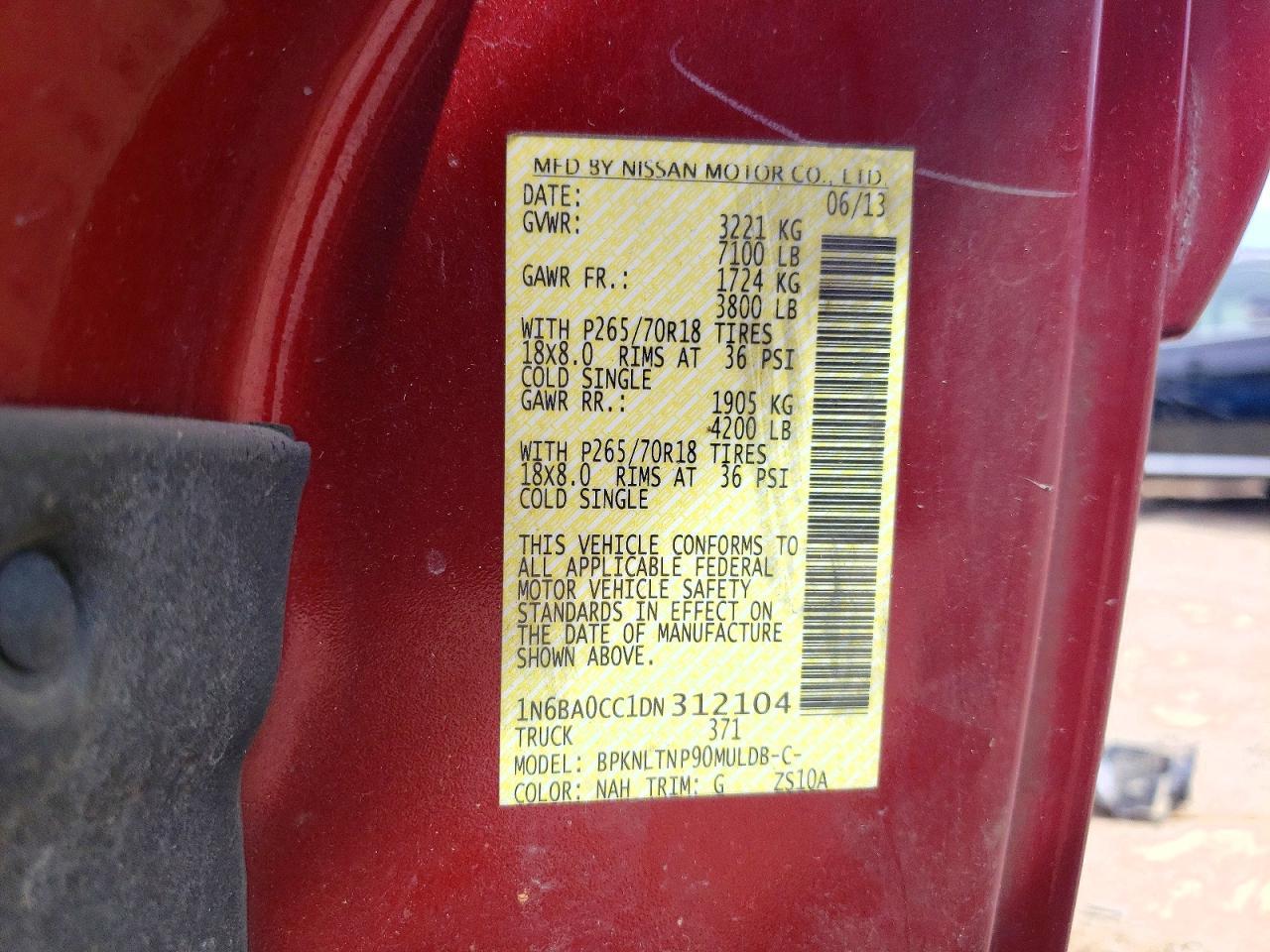 2013 Nissan Titan SV