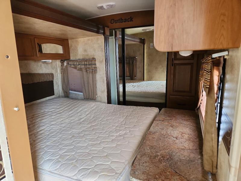 2013 Outback 2013 Keystone Outback Camper