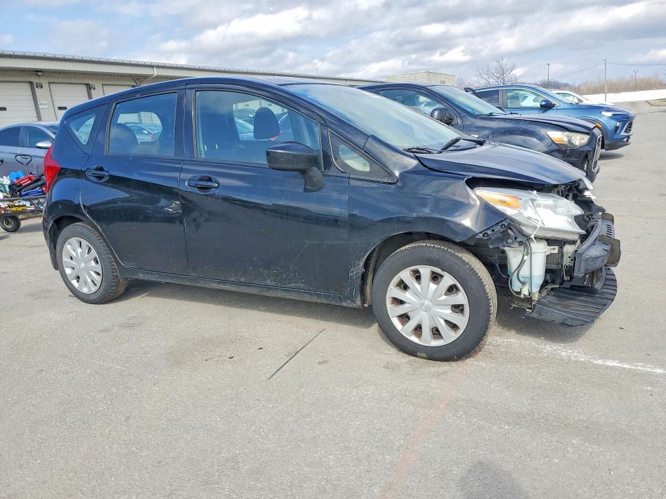 2016 Nissan Versa