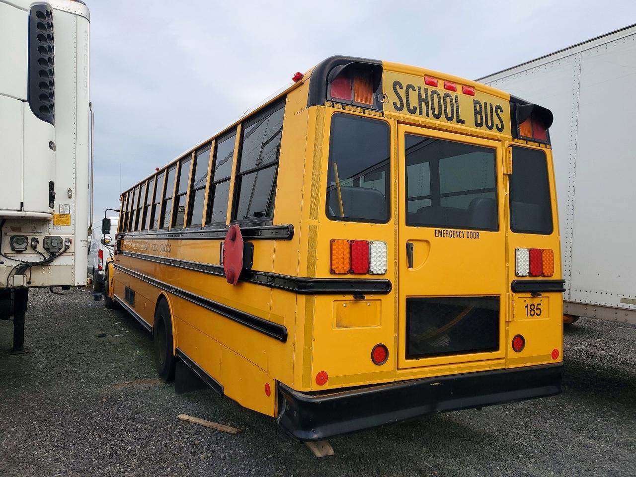 2015 Freightliner Chassis B2B