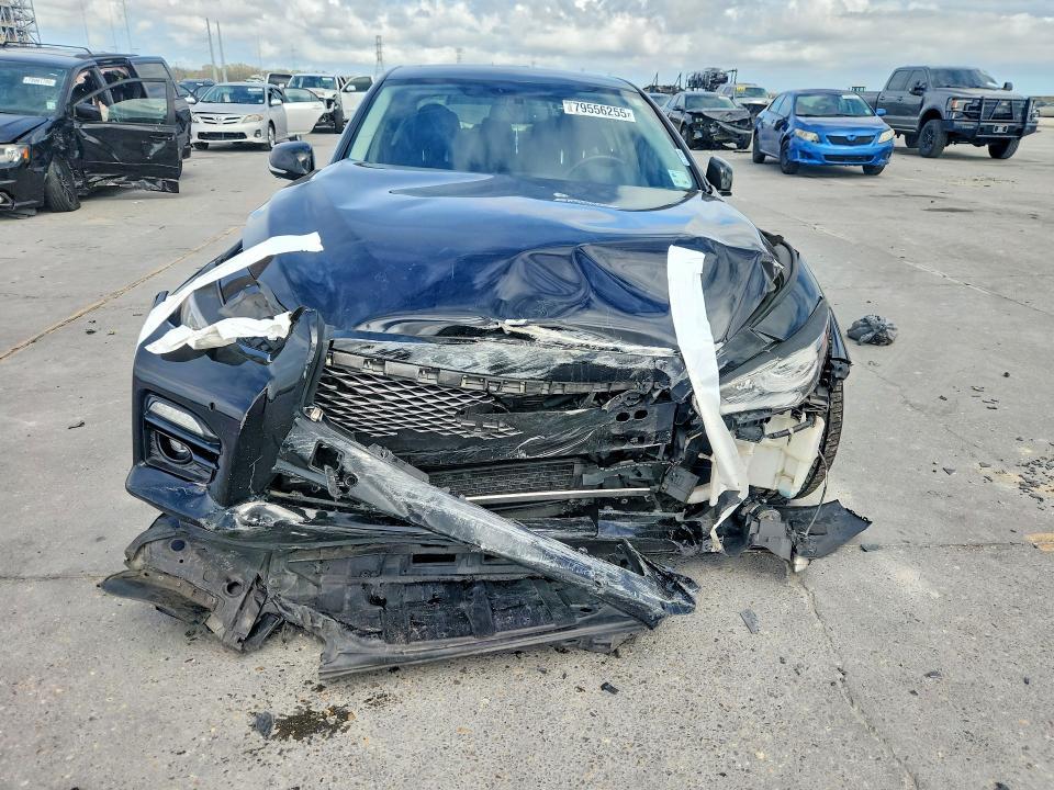 2016 Infiniti 2016 Infi Q50 red Sport 400