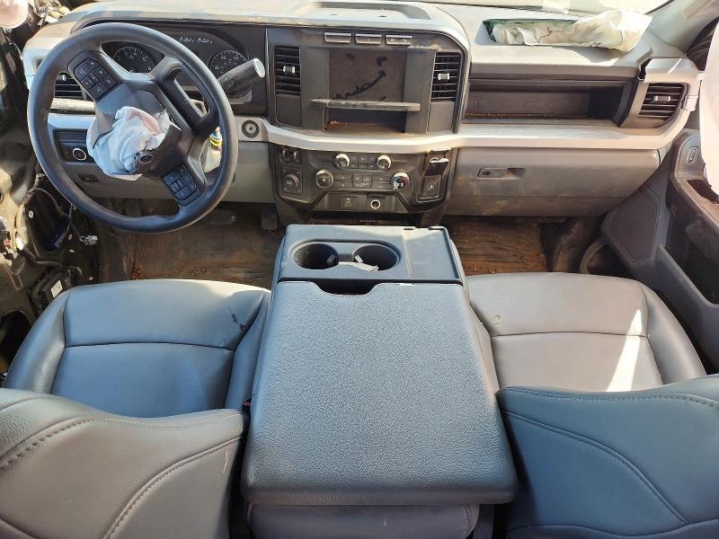 2024 Ford F350 Super Duty Flatbed Truck