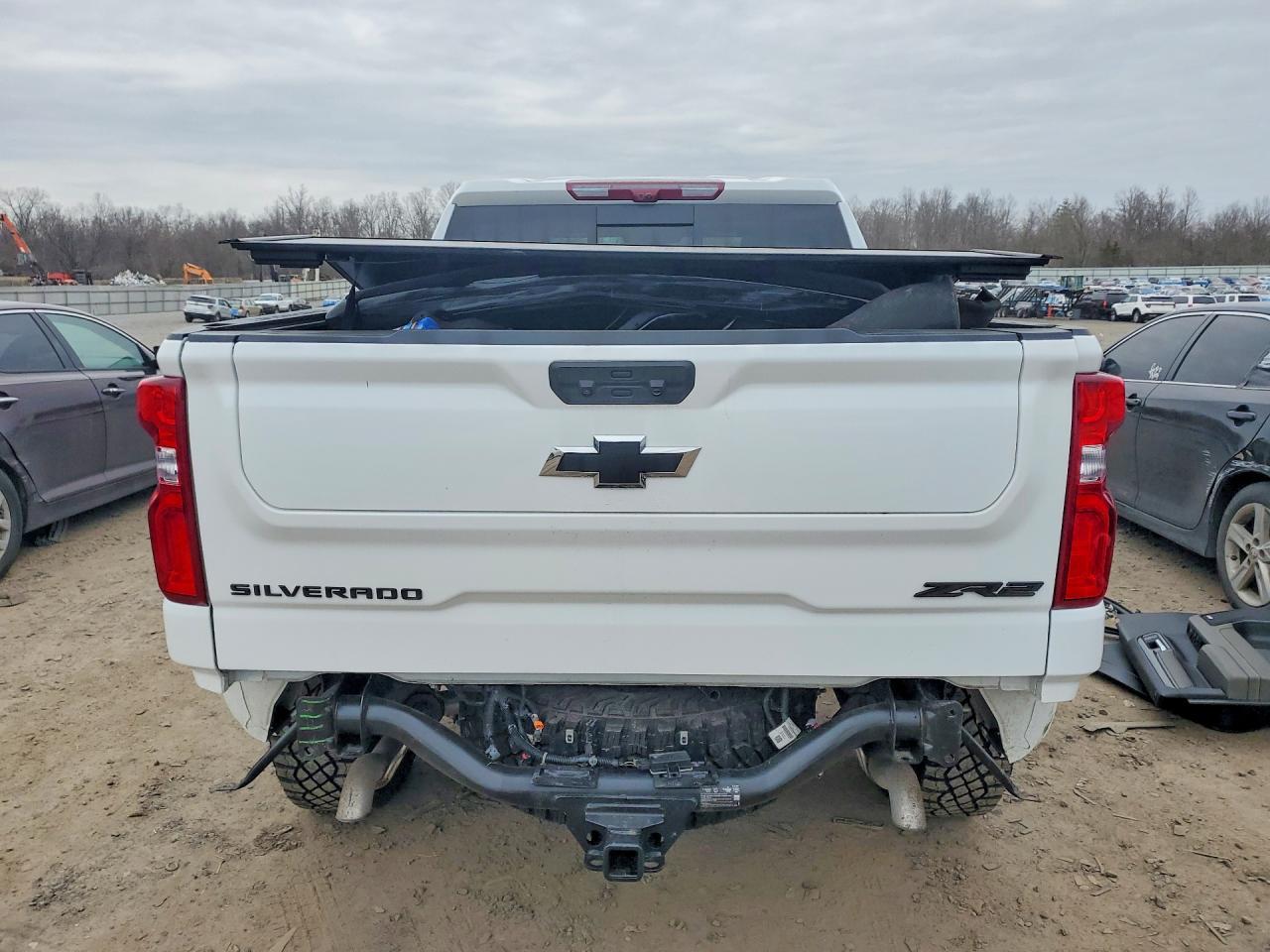 2025 Chevrolet Silverado K1500 ZR2