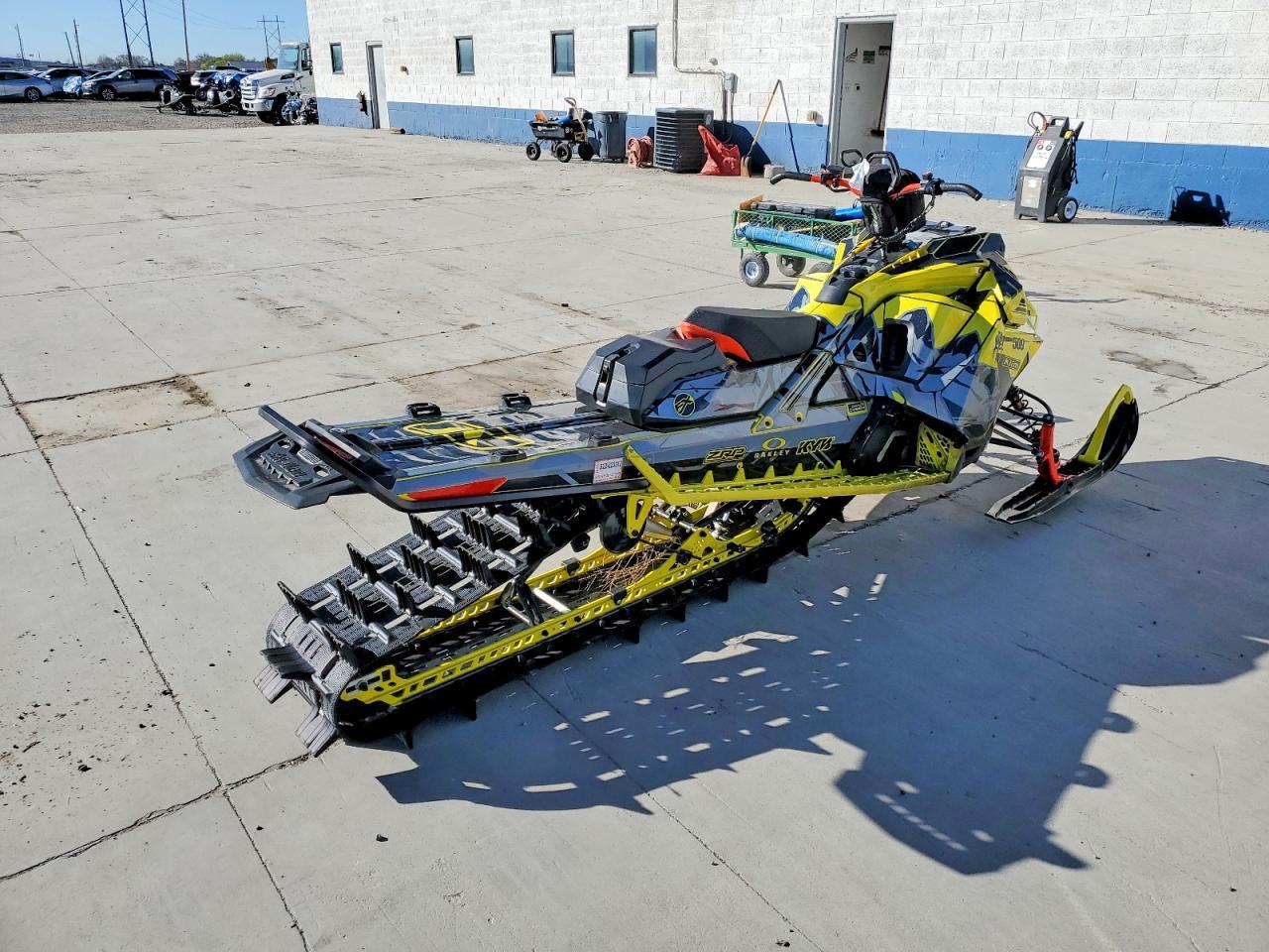 2020 Skidoo Summit X Expert