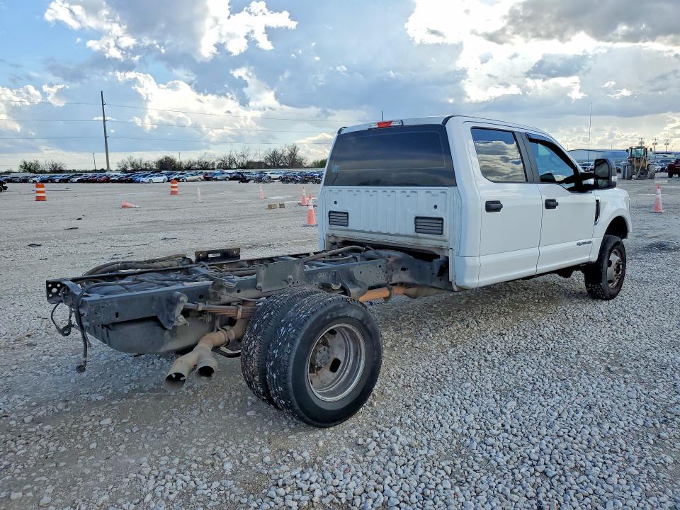 2019 Ford F350 Super Duty Truck Cab AND Chassis