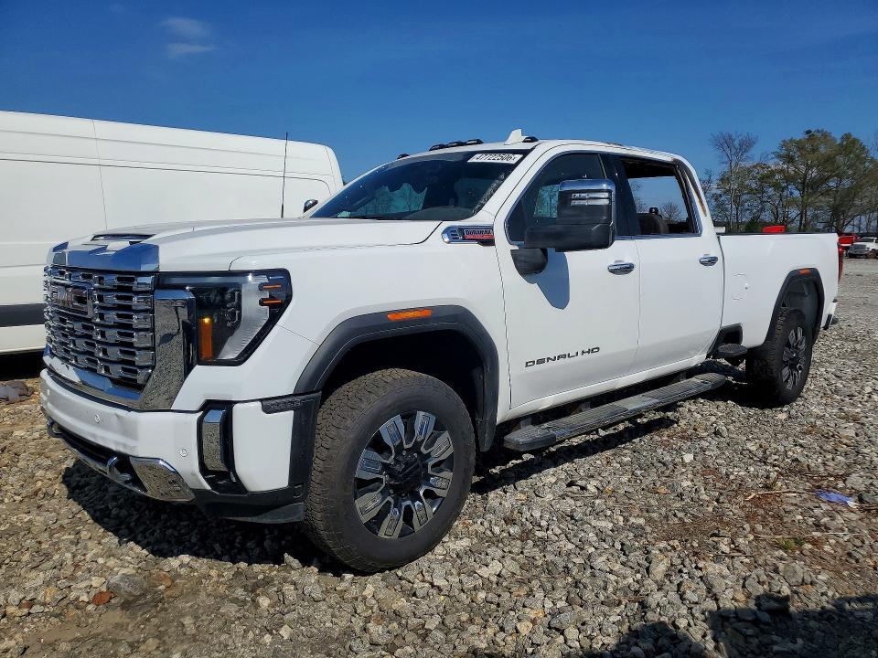 2024 GMC Sierra K2500 Denali