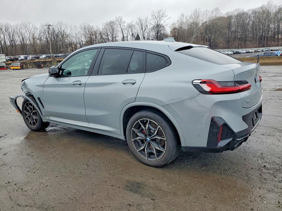 2024 BMW X4 M40i