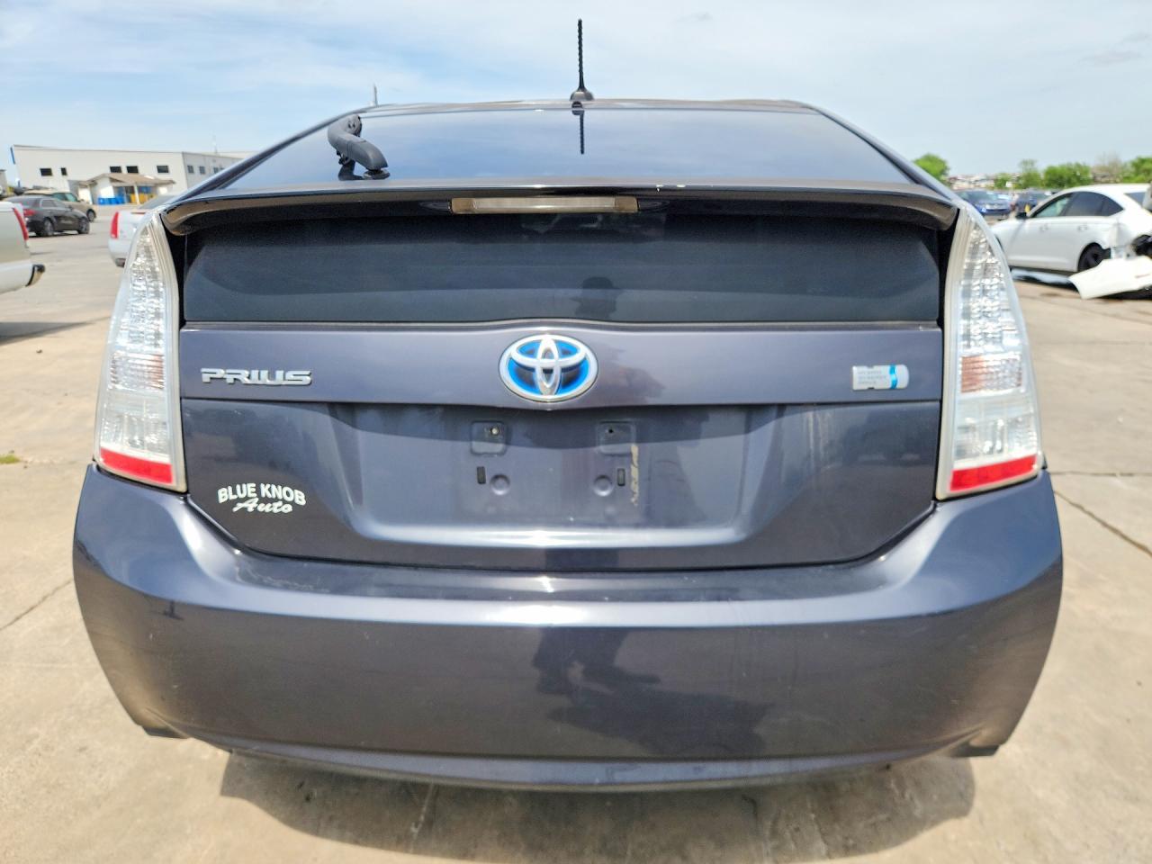 2010 Toyota Prius iii