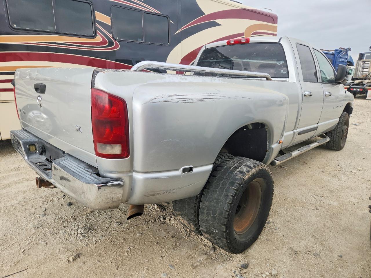 2004 Dodge RAM 3500 ST