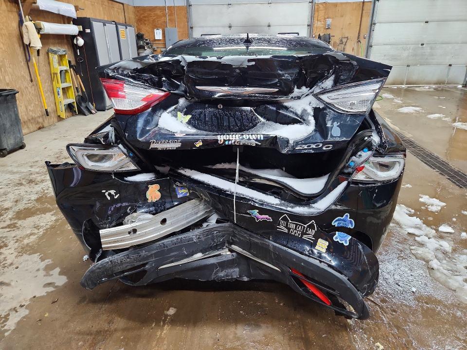 2015 Chrysler 200 c